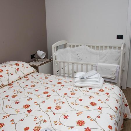 Apartamento Casa Valentin Monforte dʼAlba Exterior foto