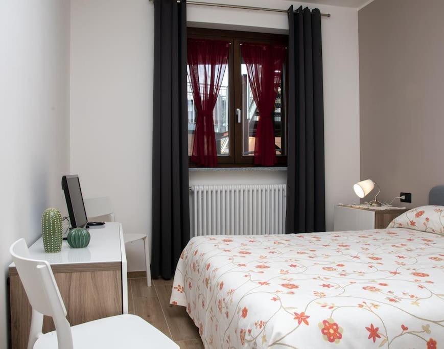 Apartamento Casa Valentin Monforte dʼAlba Exterior foto